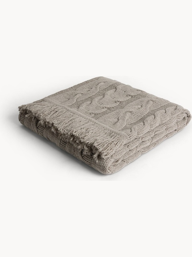 Knitted throw