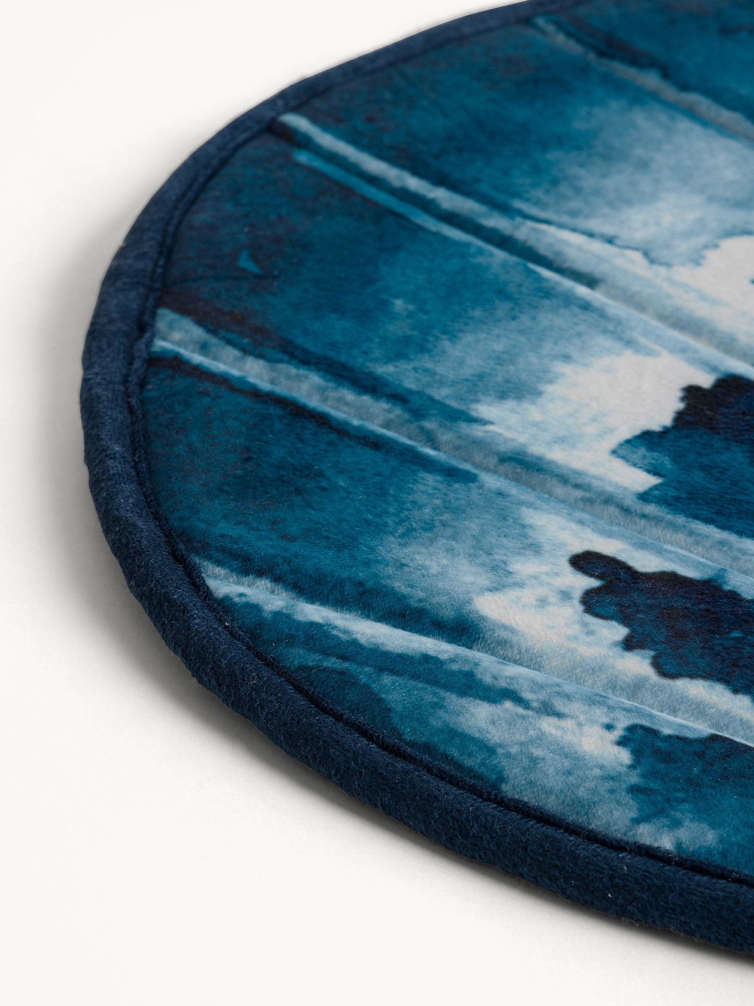 Tappeto bagno memory foam a conchiglia, Blu, large image number 1
