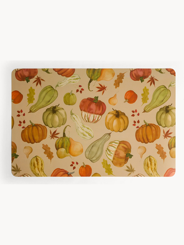Plastic placemat with a pumpkin print