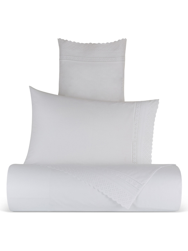 Portofino flat sheet in 100% cotton percale with Sangallo lace