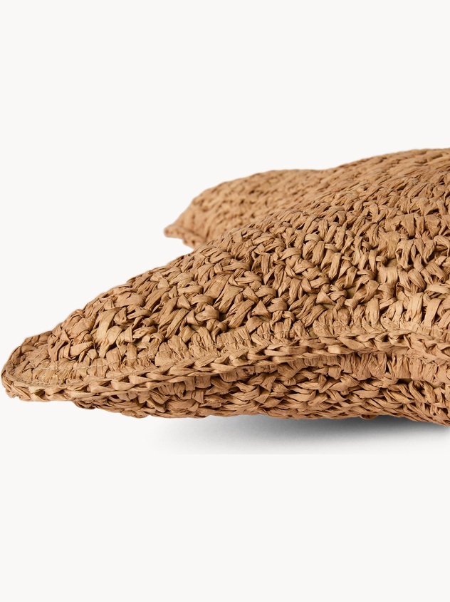 Cuscino con ricamo geometrico