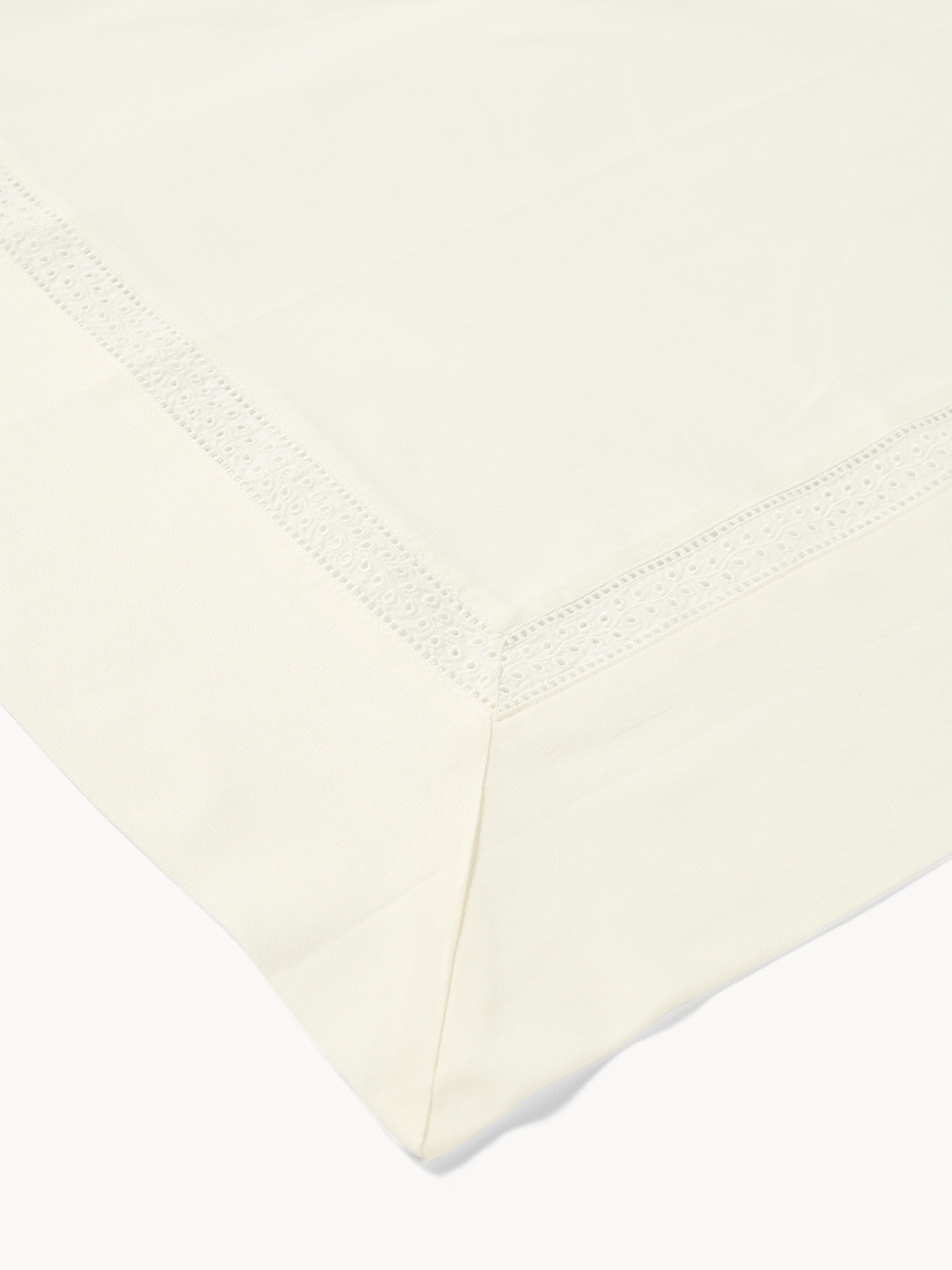 Pure cotton centerpiece with lace appliqué, White, large image number 1