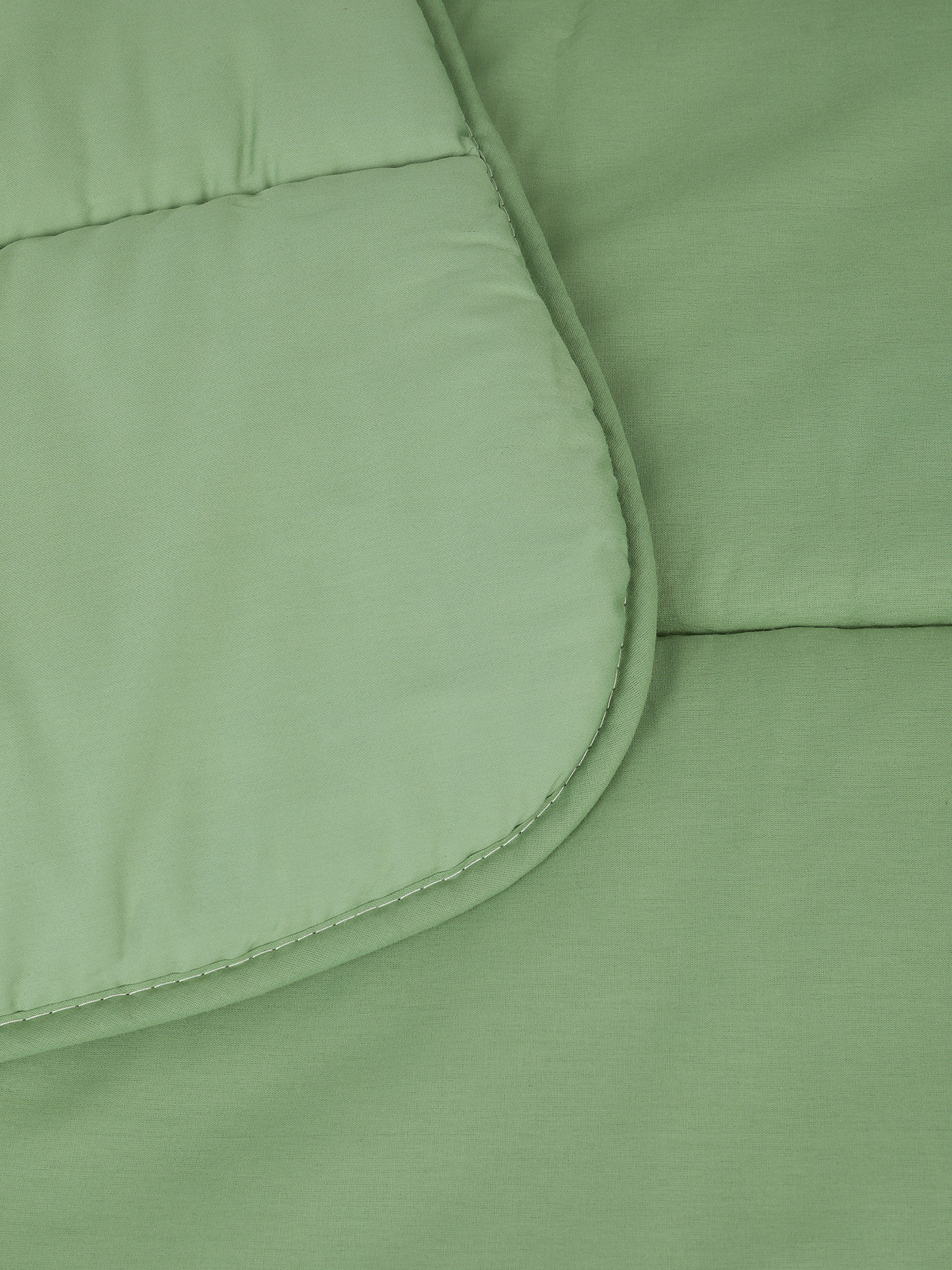 Solid color cotton satin quilt, Green, large image number 1