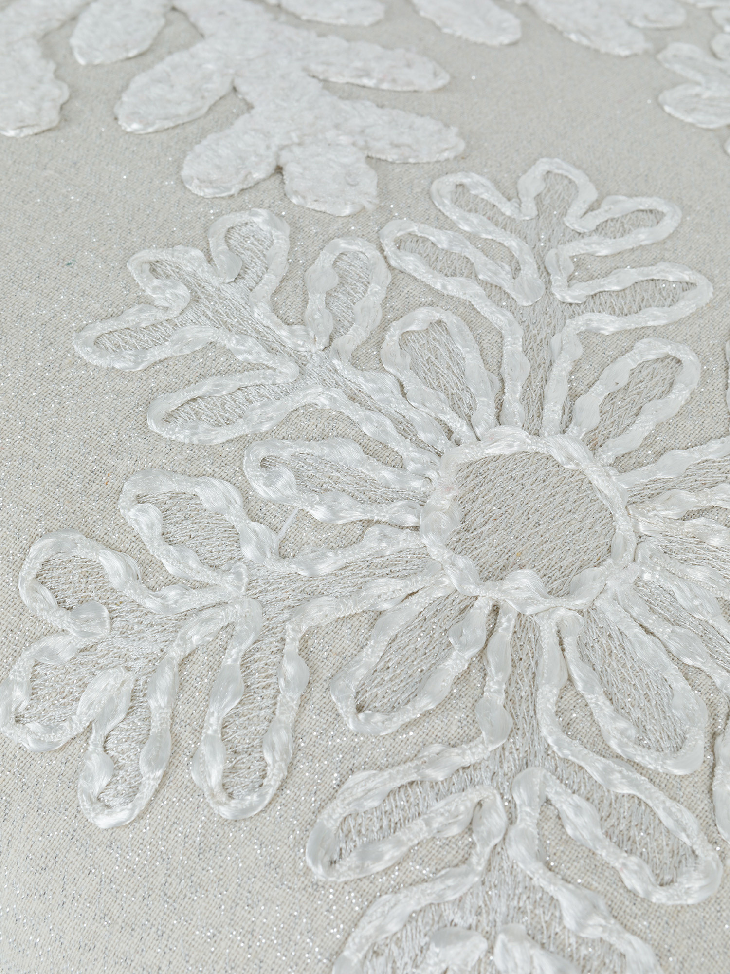 Cuscino con motivo a rilievo fiocchi di neve 45x45 cm, Bianco, large image number 2
