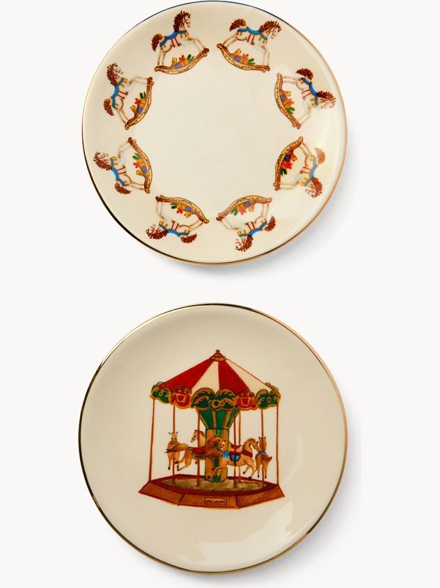 Decorated stoneware bread plates