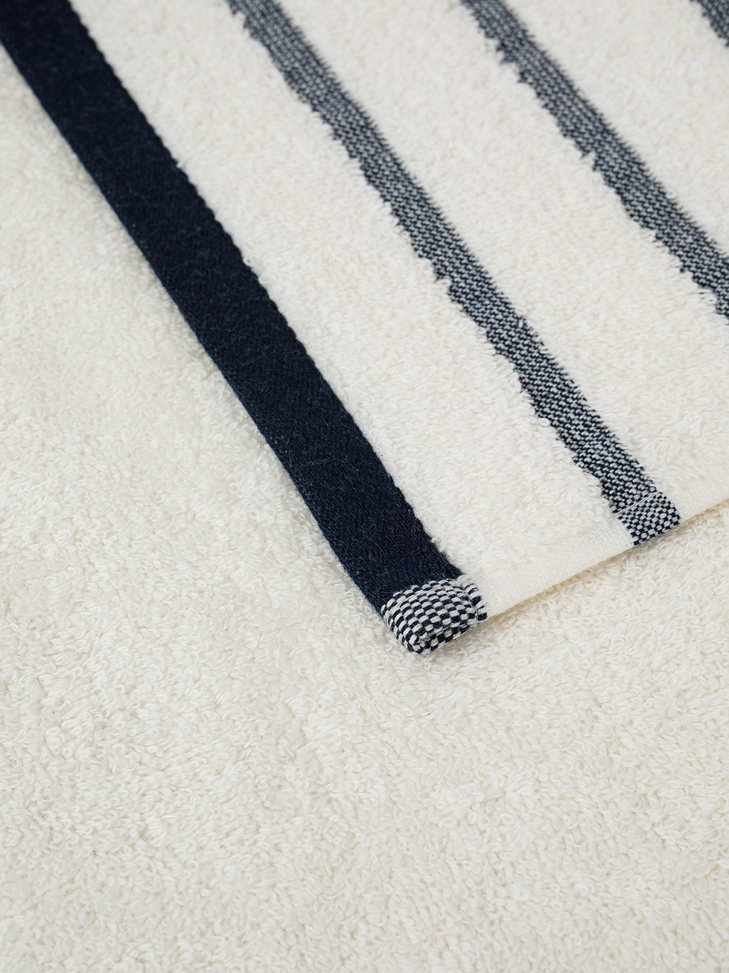 Asciugamano spugna di cotone motivo righe marinare, Bianco, large image number 2