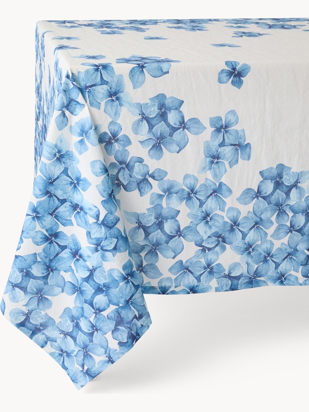 Linen blend tablecloth with floral print