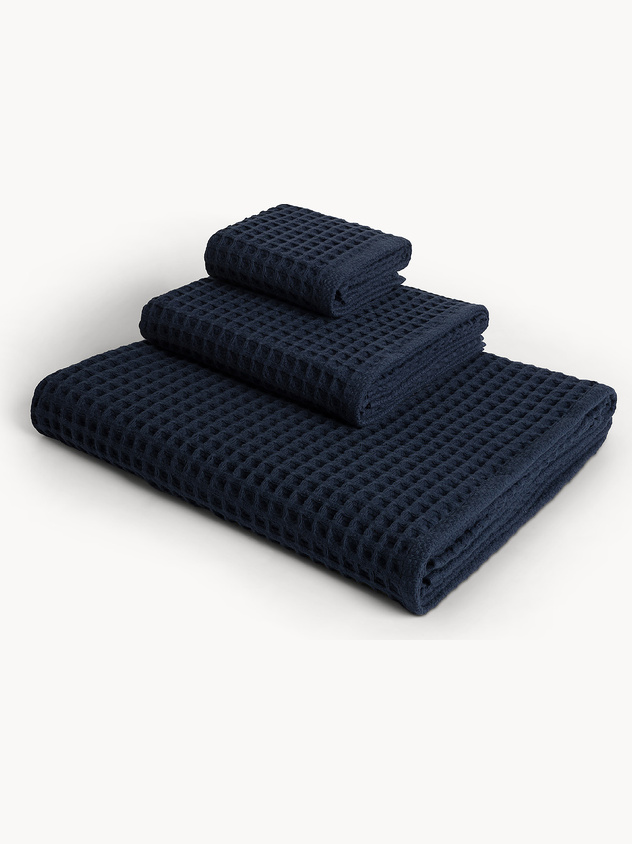 Solid color honeycomb cotton towel