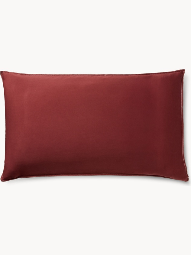 Solid-colored washed cotton sateen pillowcase