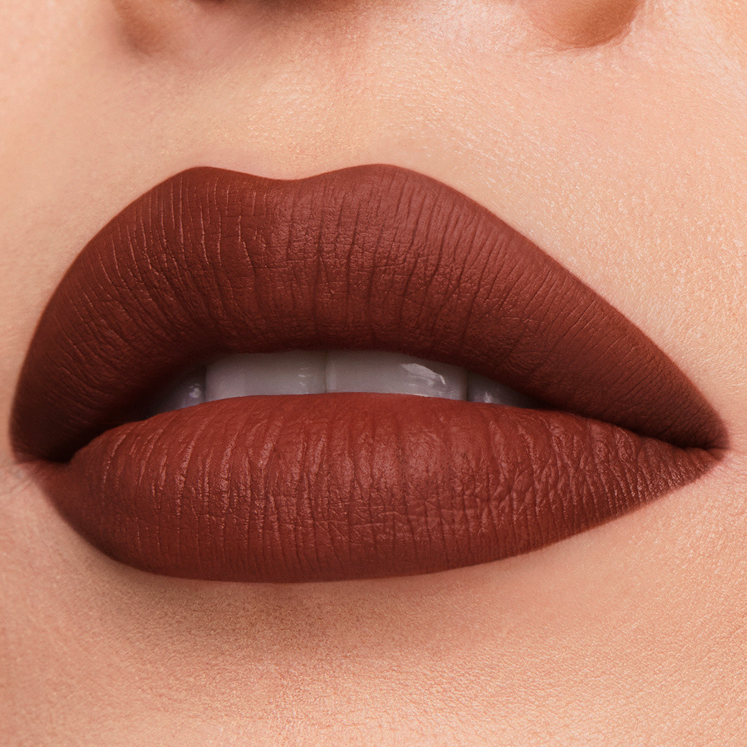 PURE COLOR matte lipstick - 567 Knowing, Marrone scuro, large image number 1