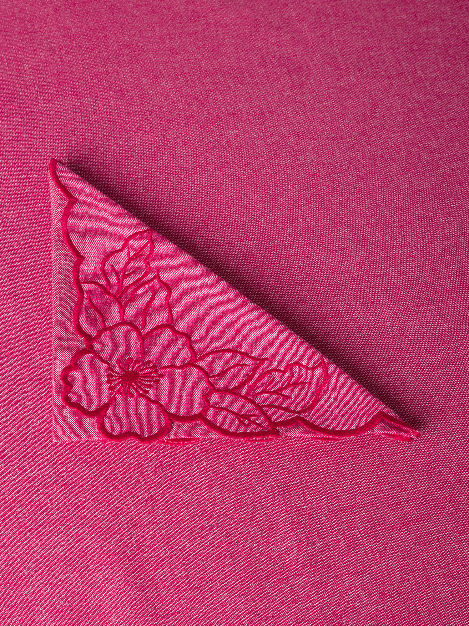 Tovaglia cotone chambray ricamo fiore e bordi smerlati, Rosa fuxia, large image number 1