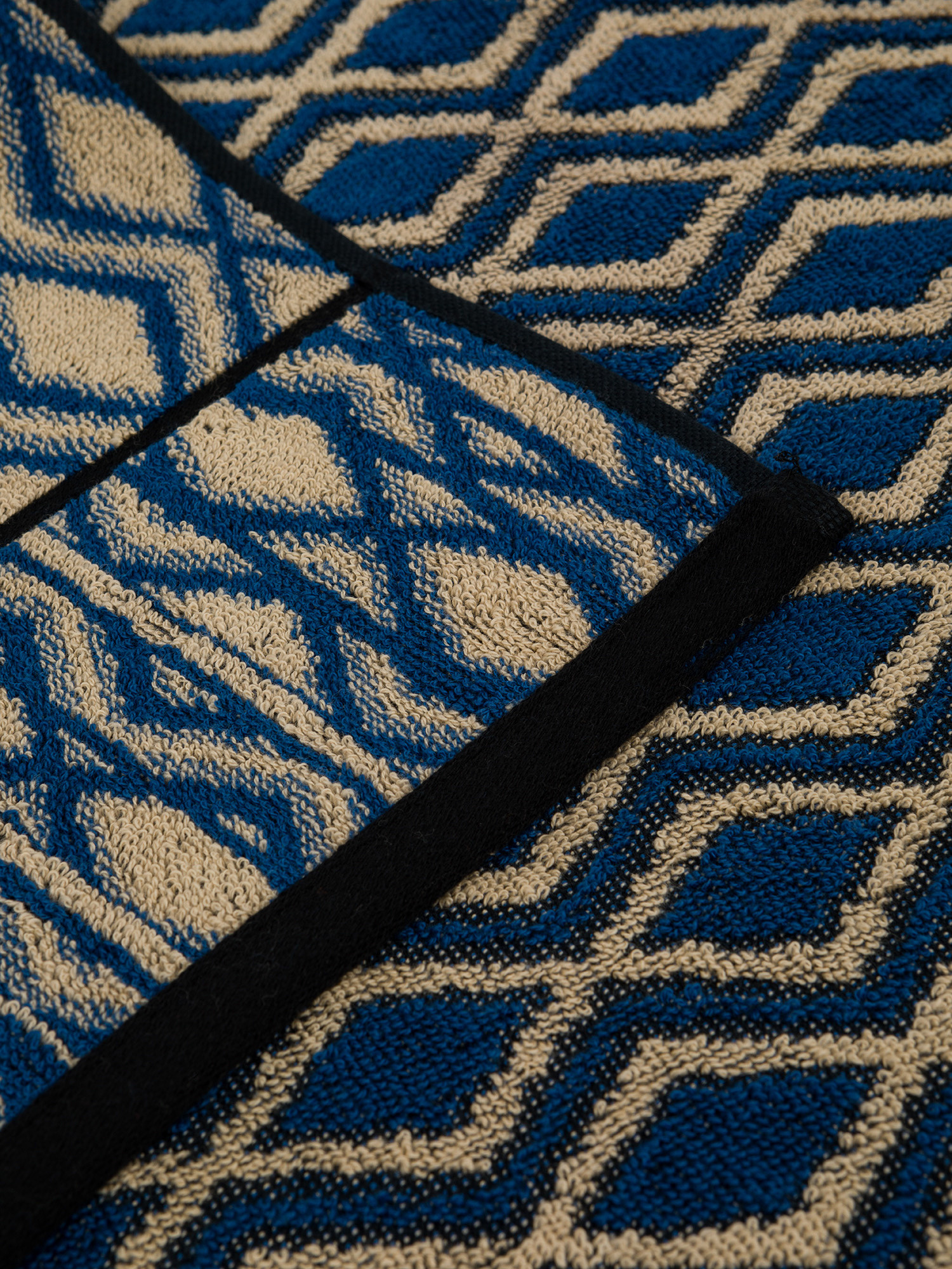 Asciugamano spugna di cotone motivo rombi, Blu, large image number 2