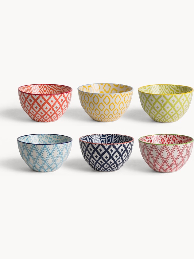 Colorful stoneware bowl