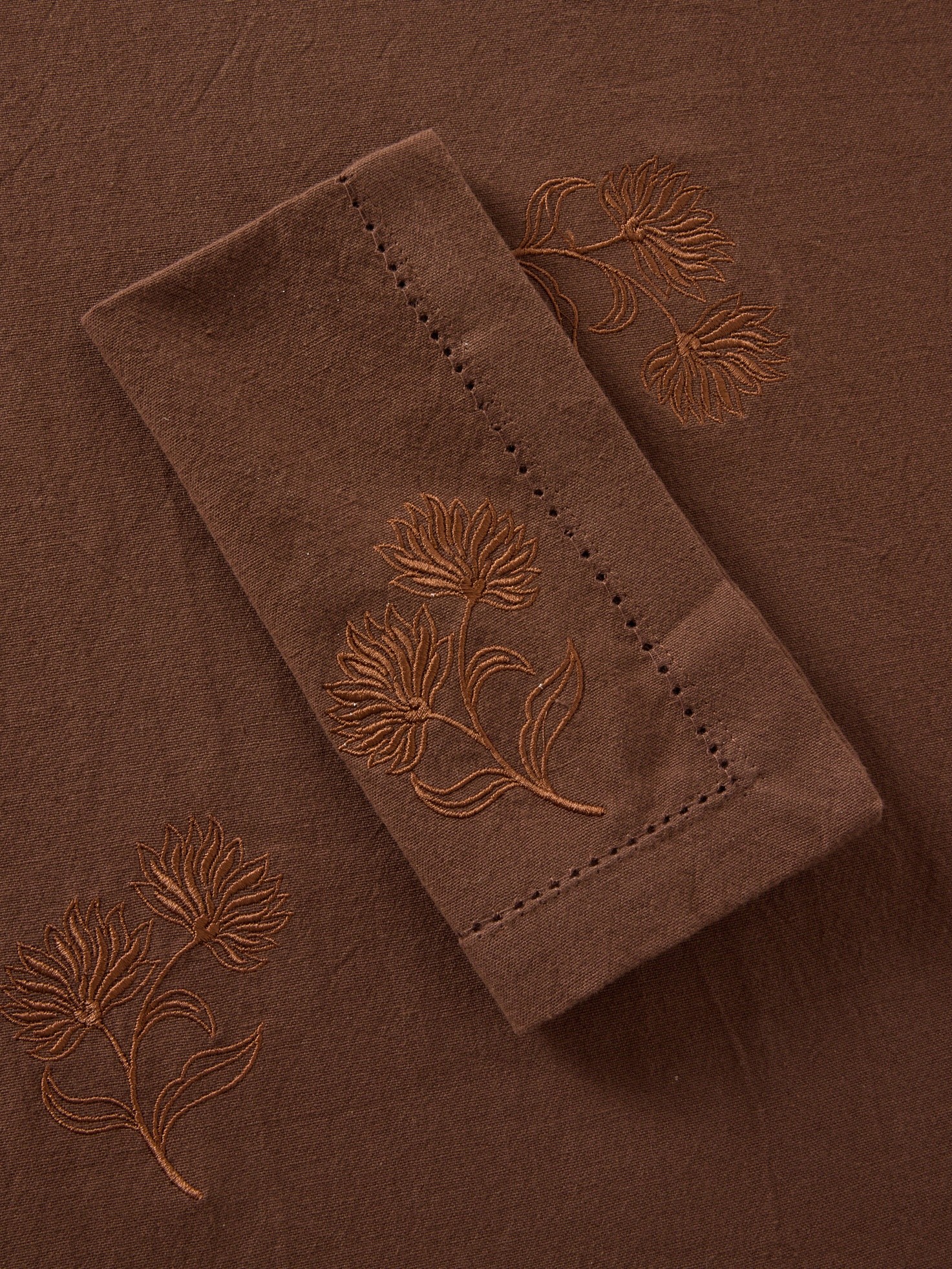 , Brown, large image number 1