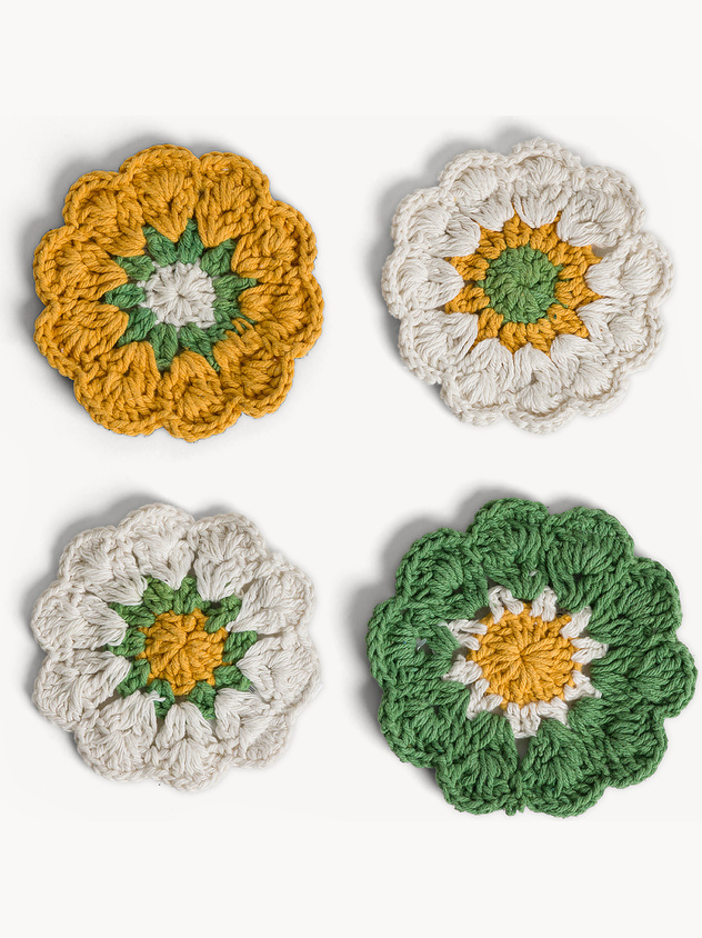 Set 4 sottbicchieri crochet a forma di fiore