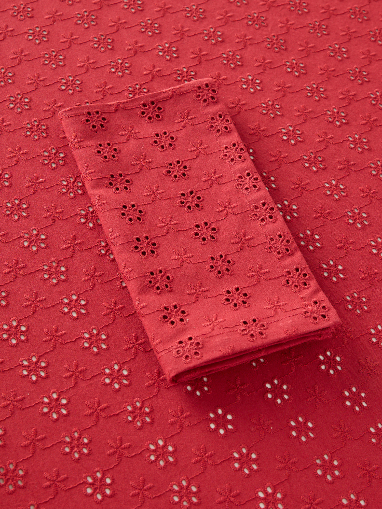 Pure cotton tablecloth with broderie anglaise embroidery, Red, large image number 1