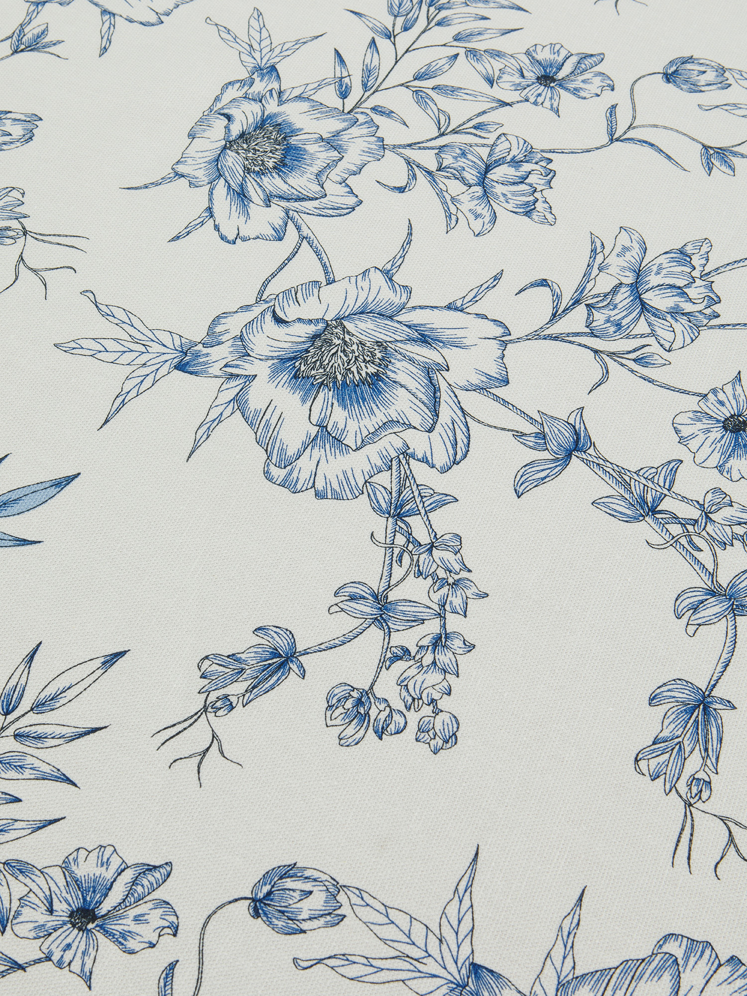 Round 100% cotton floral print tablecloth, Light Blue, large image number 1