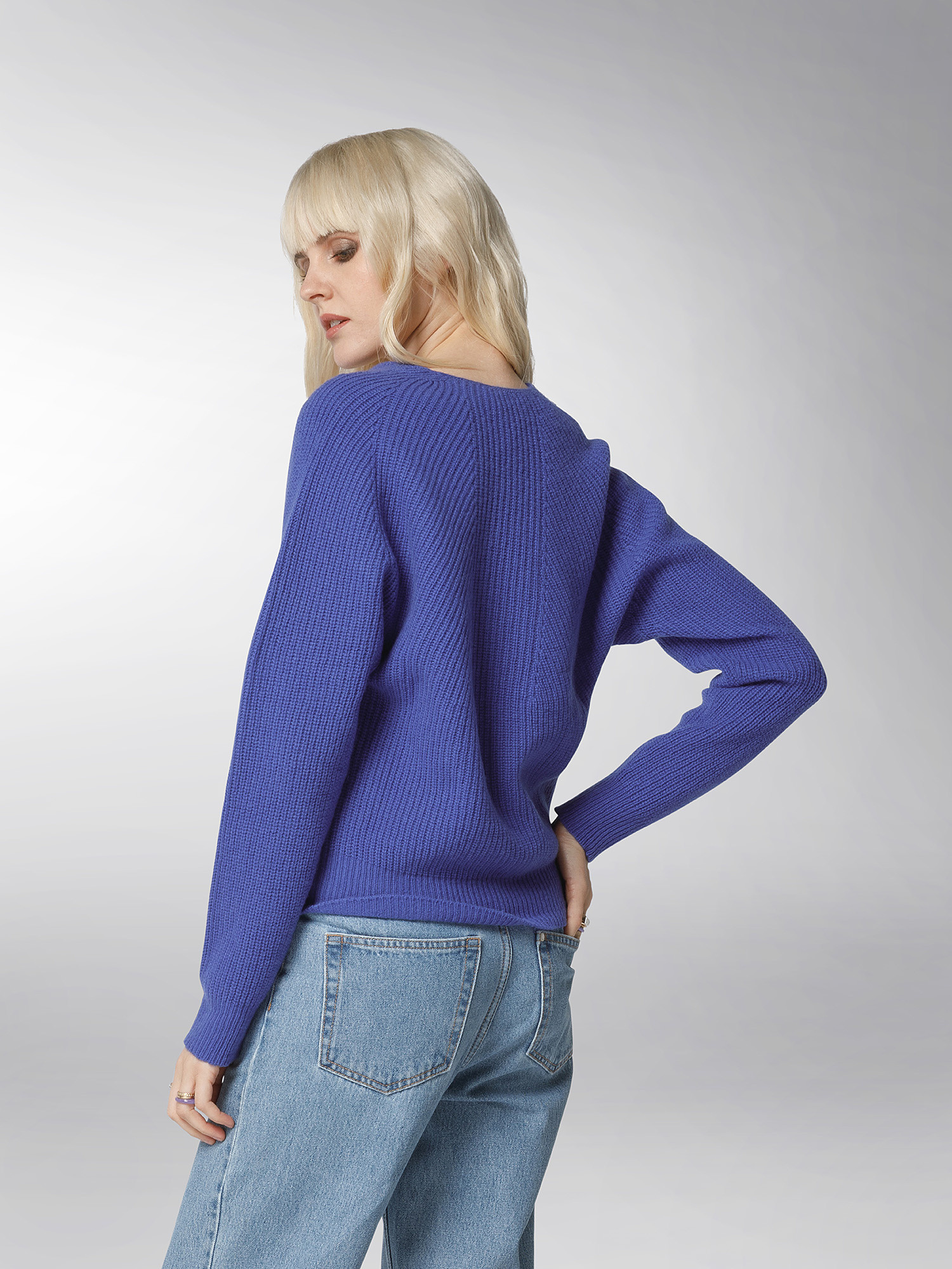 K Collection - V-neck sweater, Royal Blue, large image number 4
