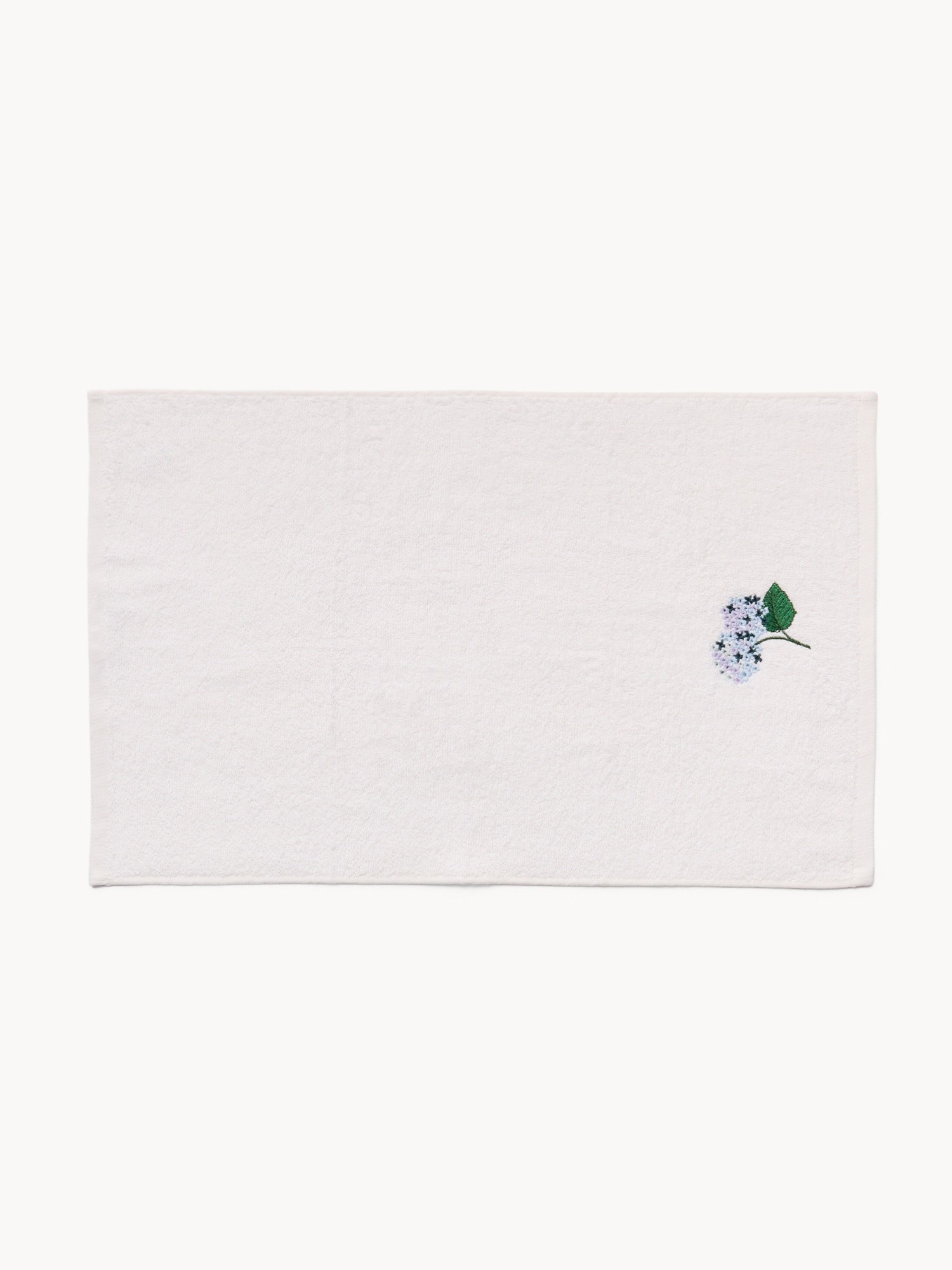 , White, large image number 1