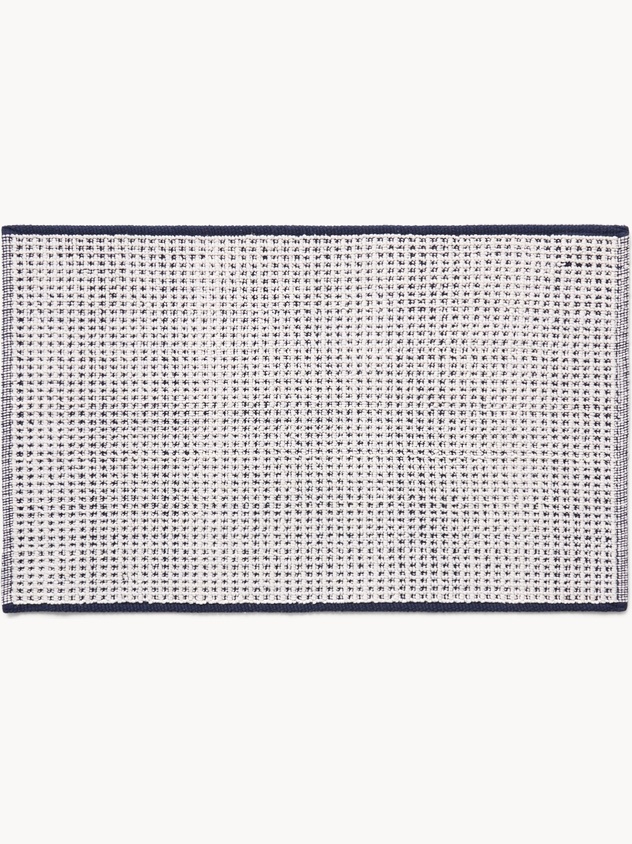Shaped tufted cotton bath mat