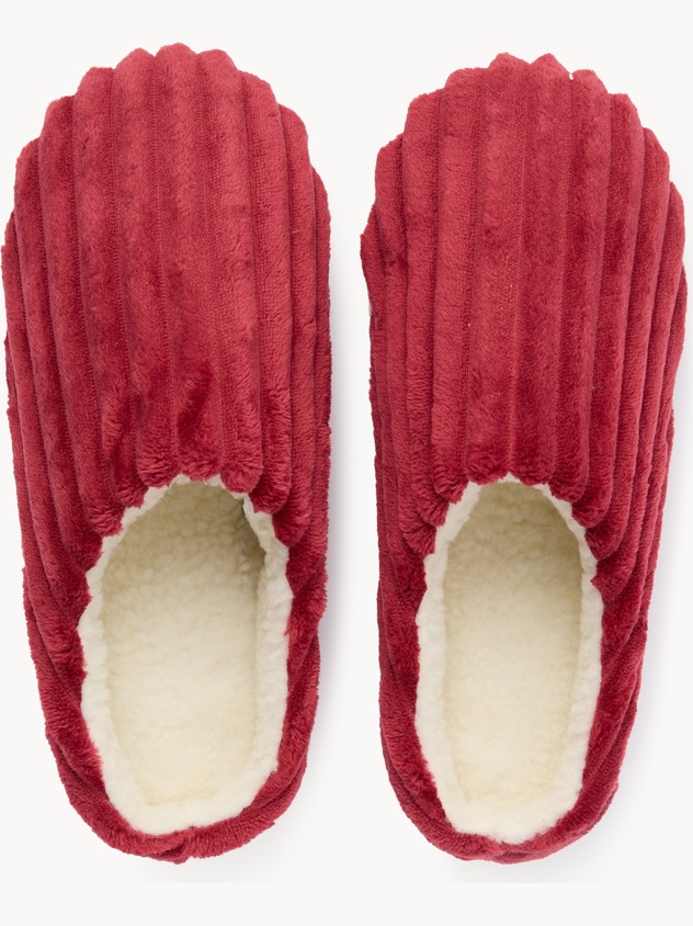 Ribbed fleece slippers
