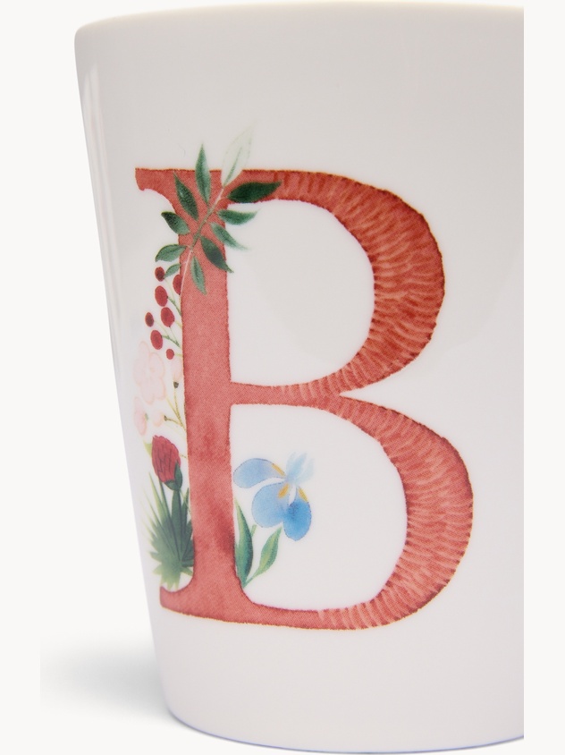 Mug in new bone china lettera B