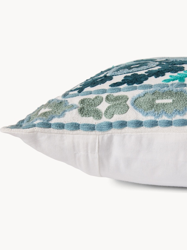 50x50cm tile embroidery cushion