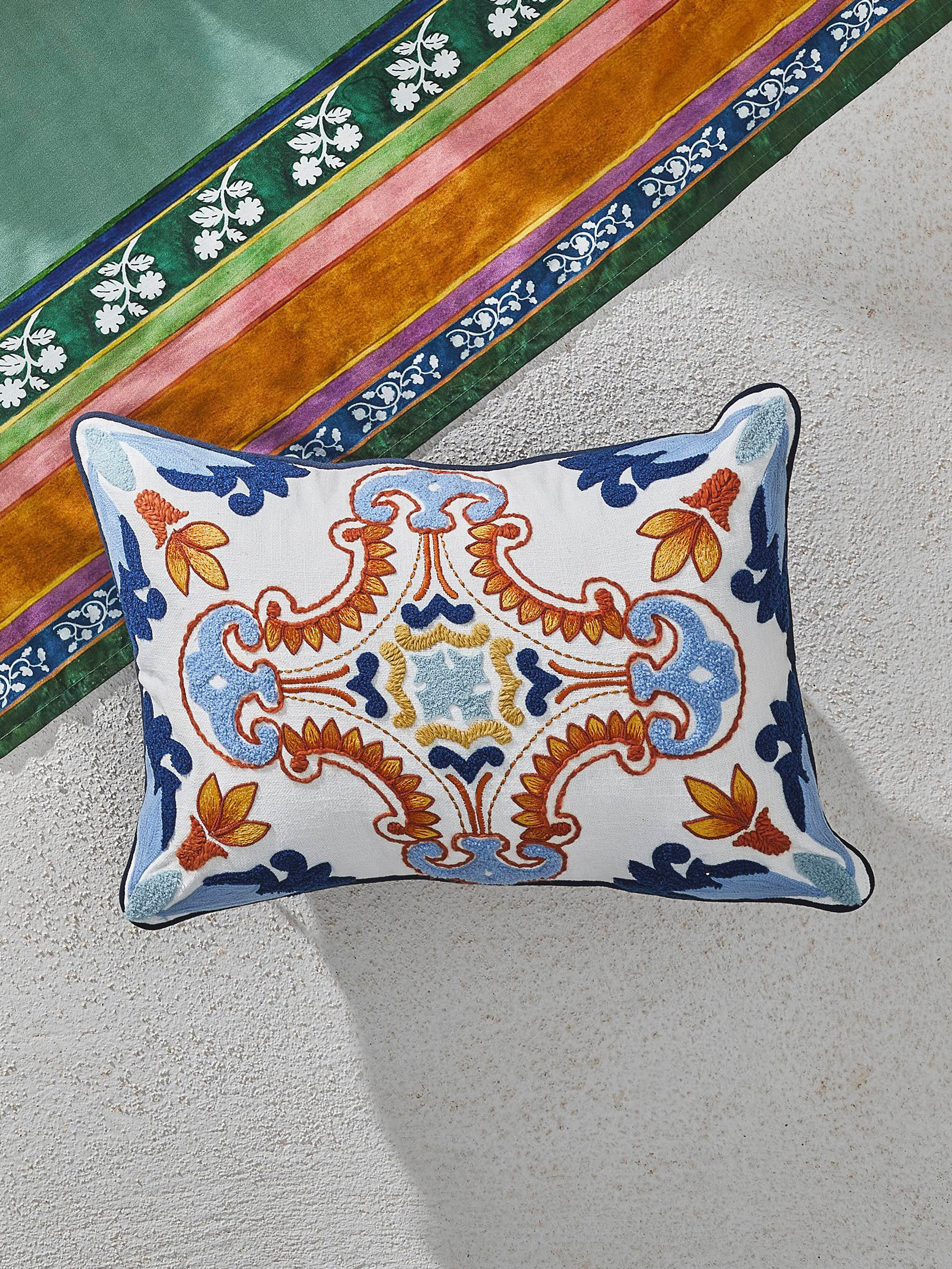 Geometric pattern cotton cushion 35x50cm, Multicolor, large image number 3