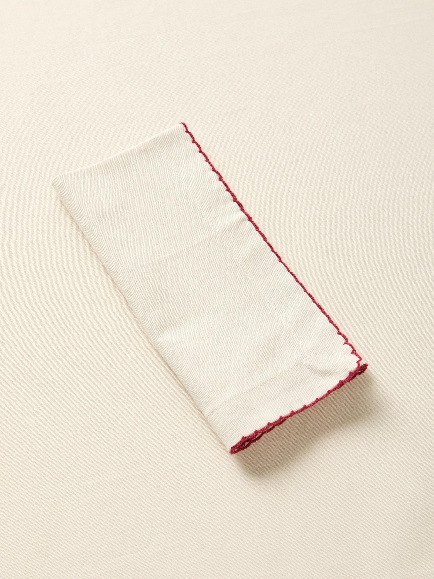 Table service with 8 pure cotton napkins and blanket stitch embroidery, Red, large image number 1