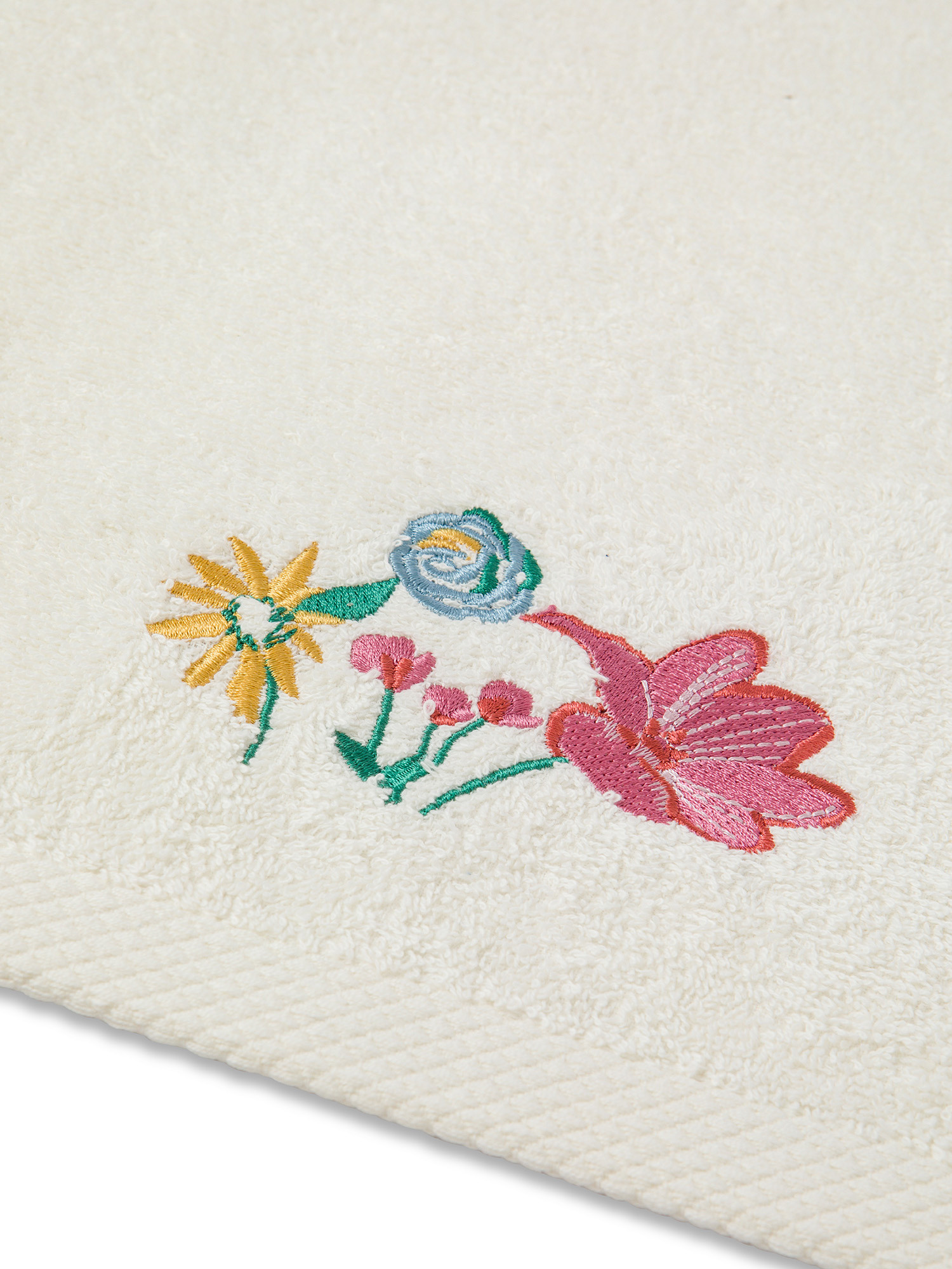 Cotton terry towel with floral embroidery, Multicolor, large image number 2