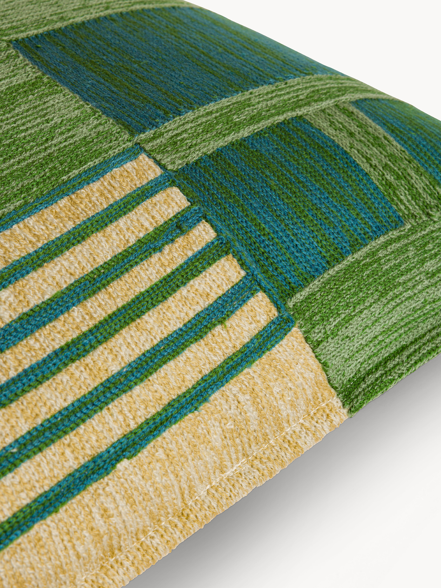 45x45 cm cotton cushion with leaf motif embroidery and beads, Green, large image number 2