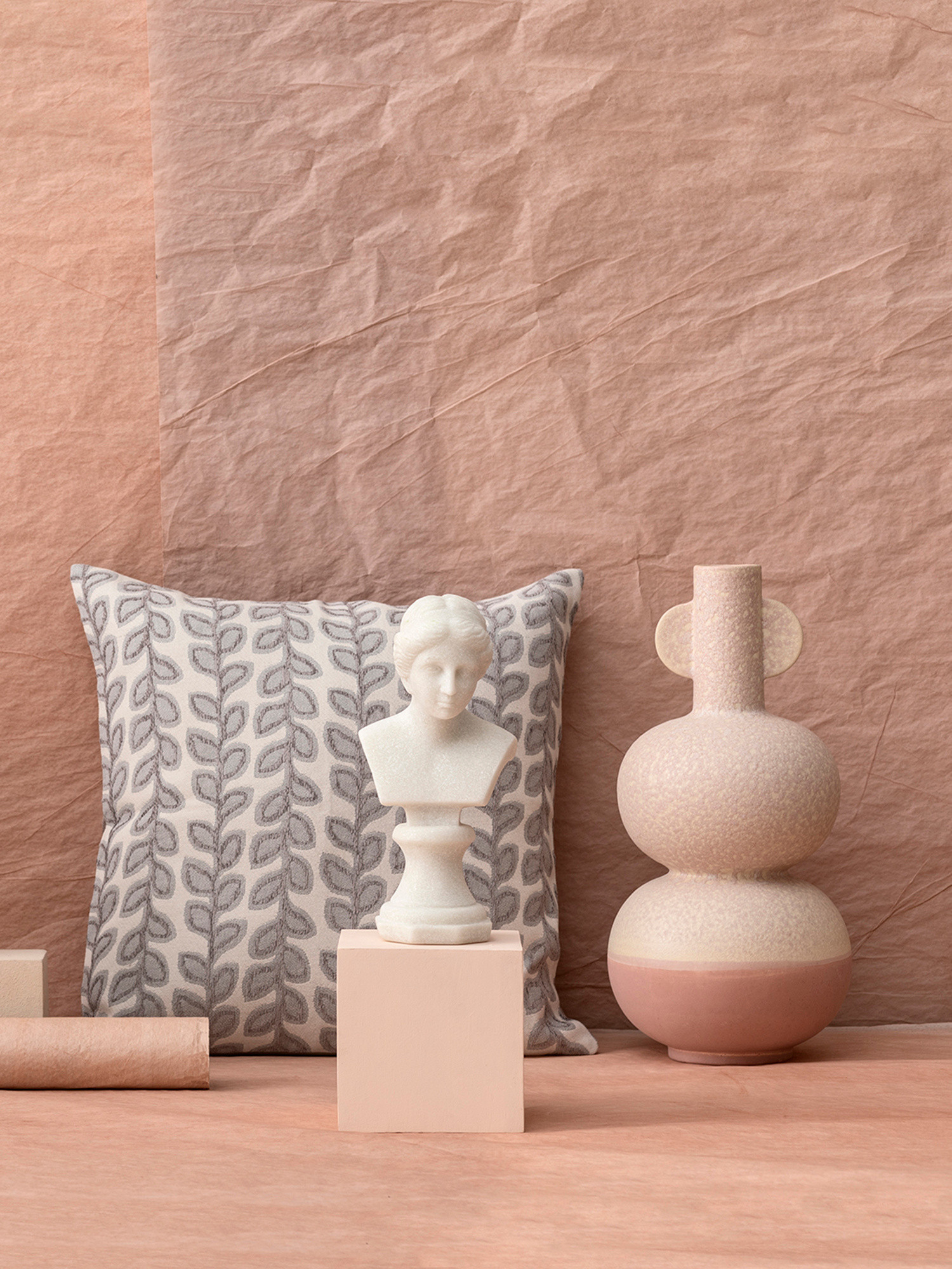 Portuguese handcrafted ceramic vase, Pink, large image number 2