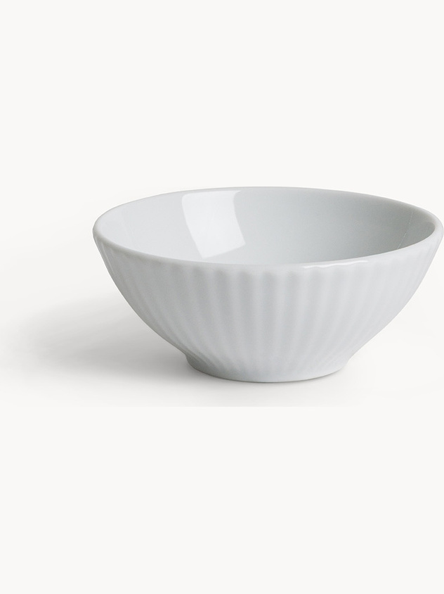 Country chic porcelain bowl