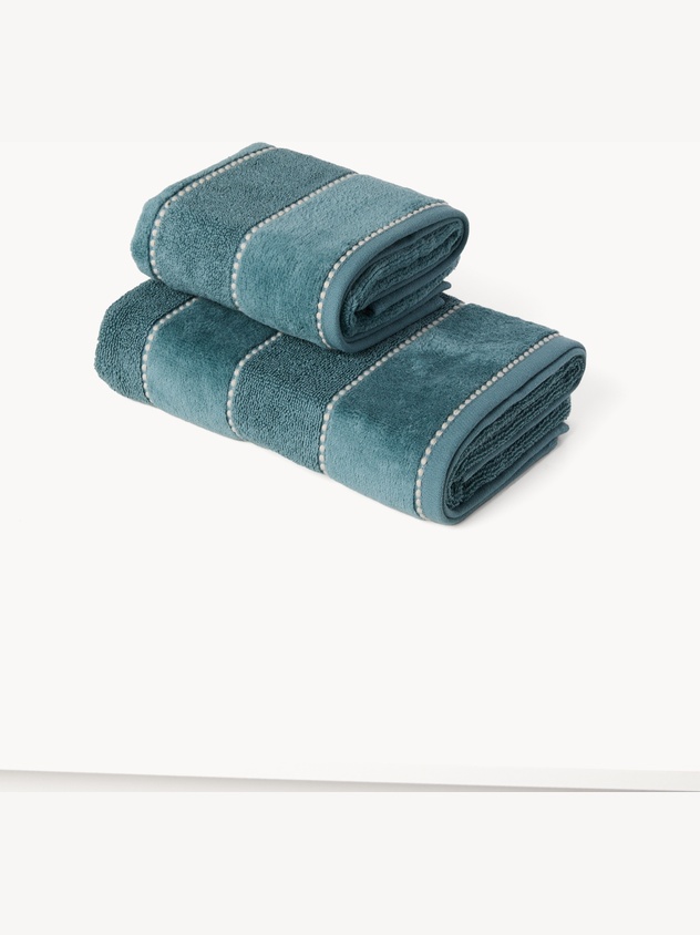 Terrycloth and cotton velour towel