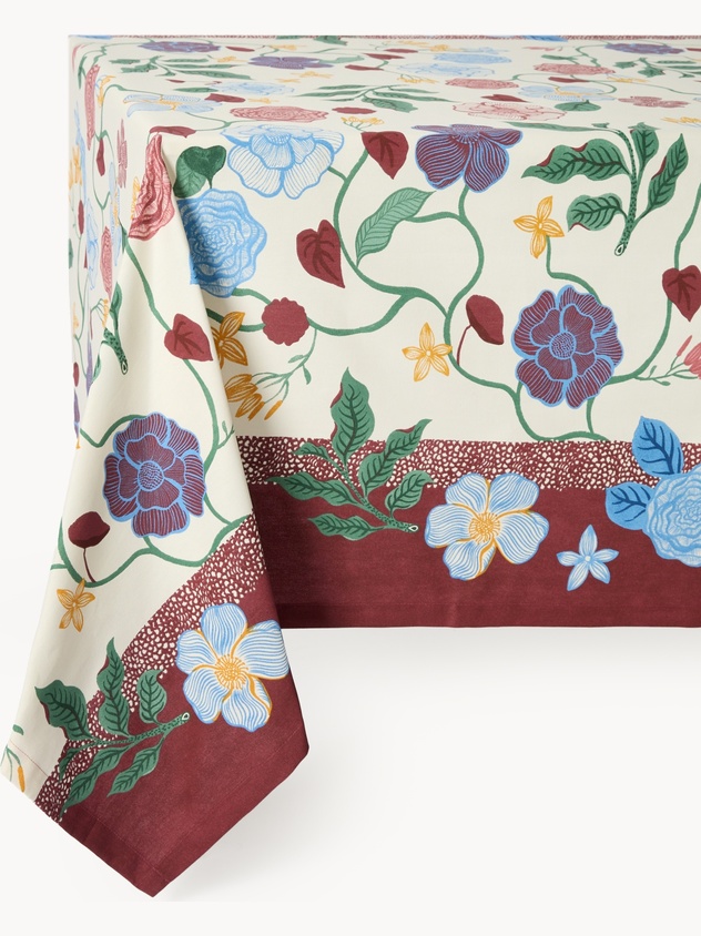 Cotton panama tablecloth with a floral print