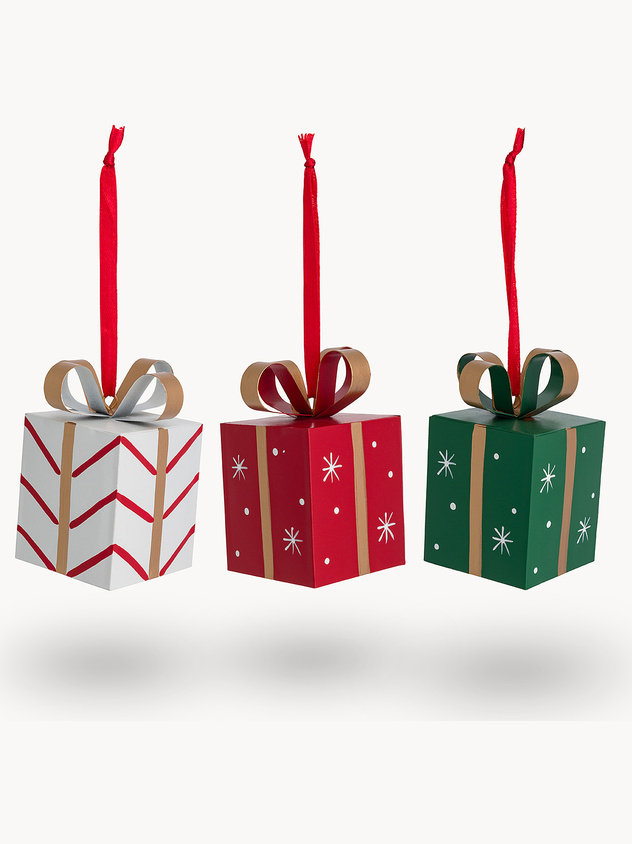 Decorazione per albero in latta