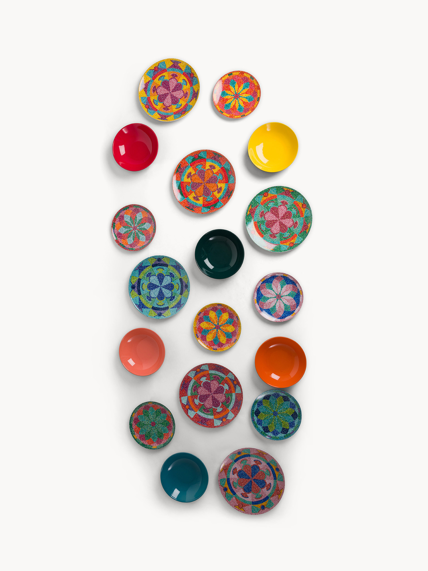 Set 18 piatti in porcellana e stoneware Seurat, Multicolor, large image number 1