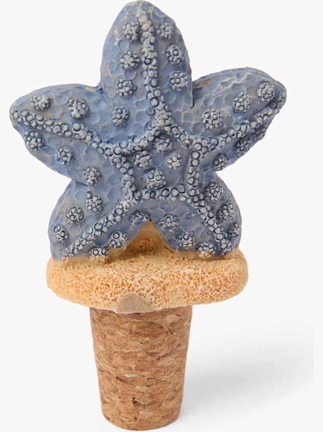 Caps with marine motifs