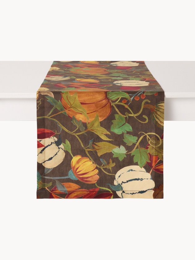 Cotton panama table runner with pumpkin print