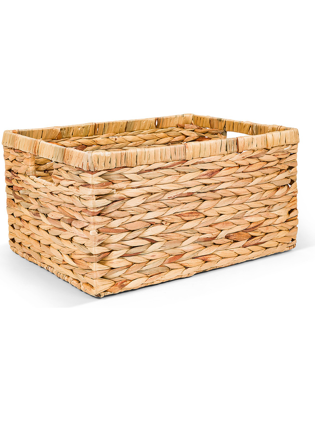 Woven straw basket