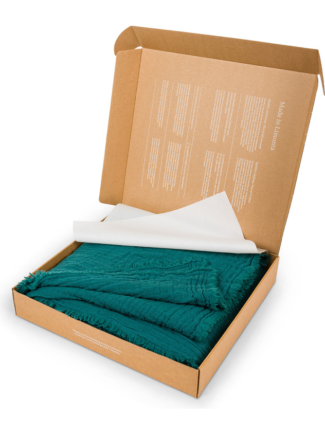 Plaid morbidissimo in pura lana Special Capsule SOCIETY Made in Italy per Coincasa