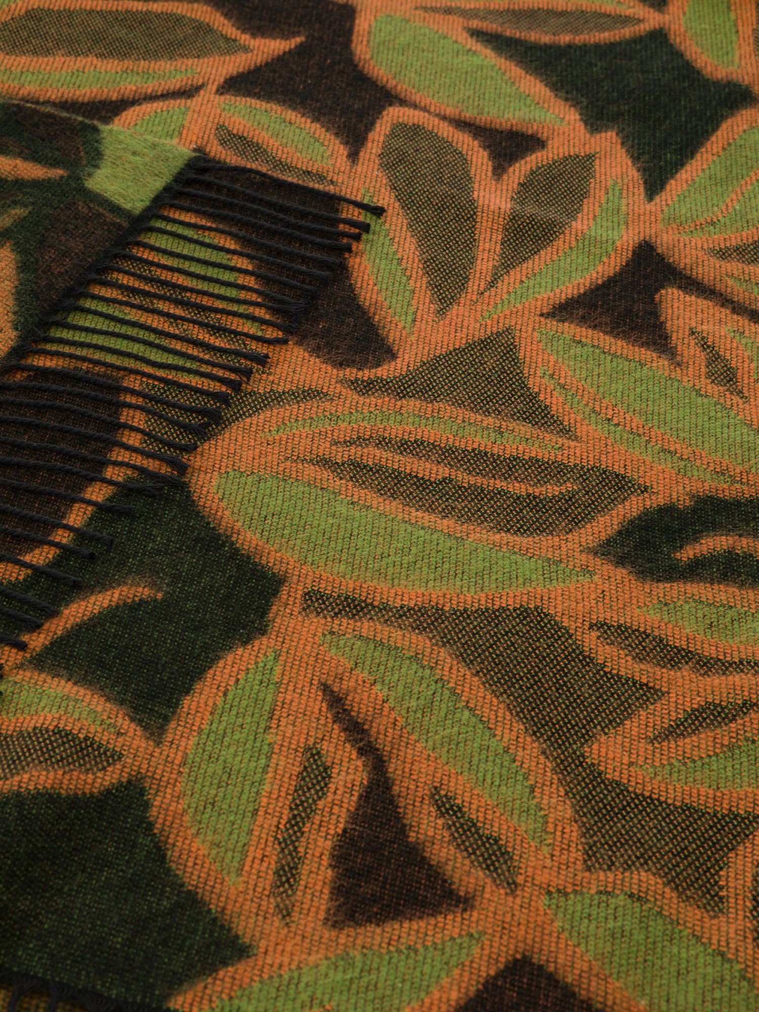 Leaf pattern plaid with fringes, Multicolor, large image number 1