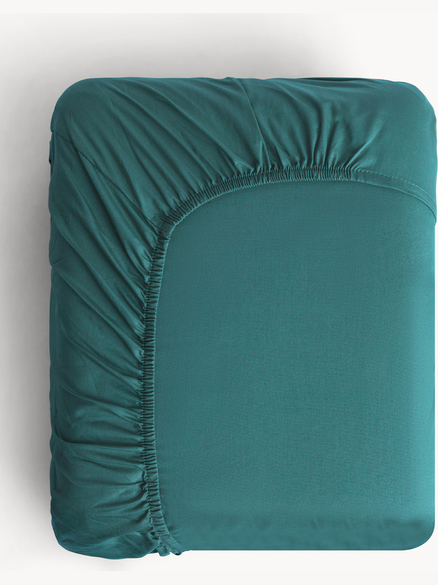 Solid-colored pure cotton fitted sheet