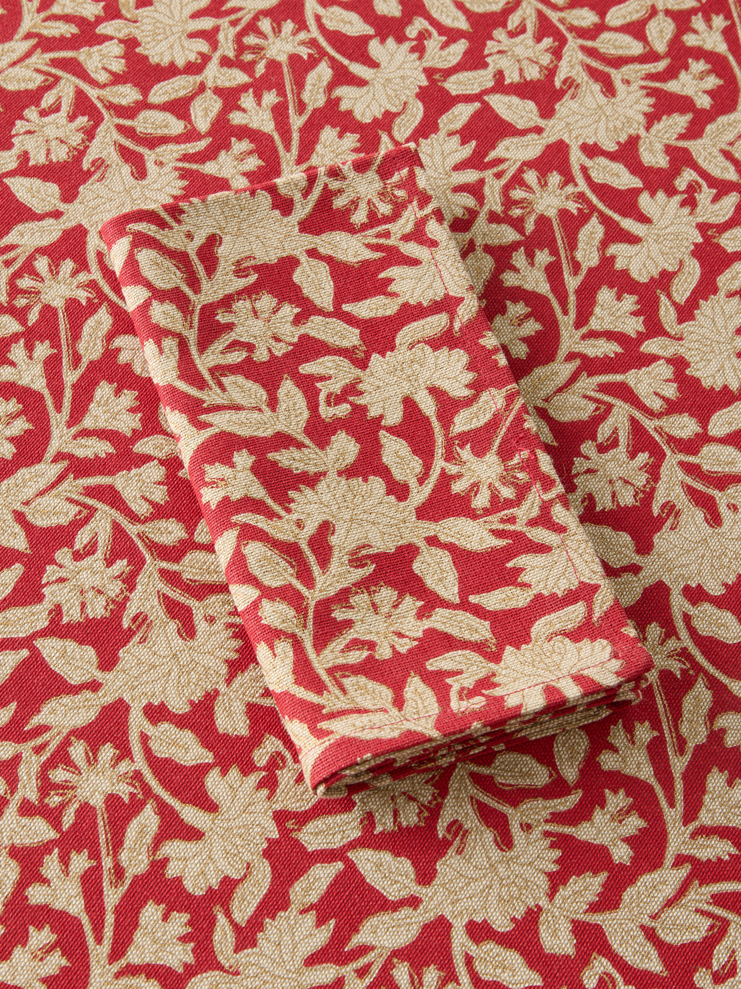 Pure cotton tablecloth with hand-printed pattern and gold details, Red, large image number 1