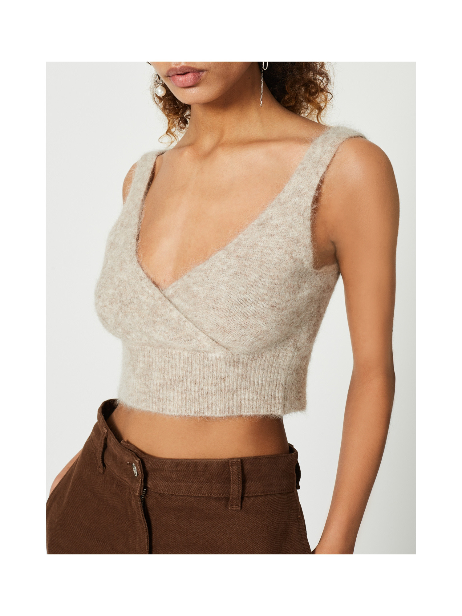 Top smanicato in maglia dal fit aderente in misto lana mohair, Beige, large image number 3