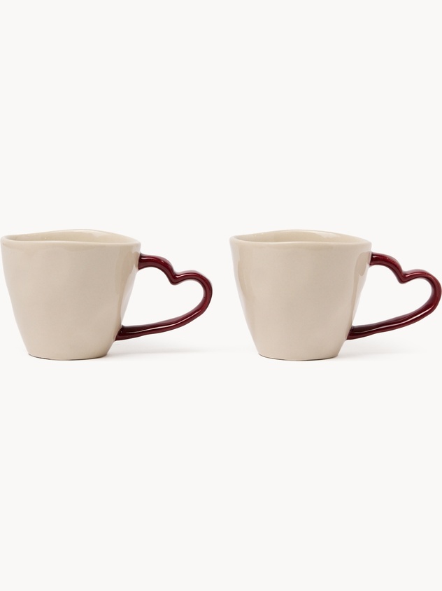 Set of 2 heart-shaped ceramic teacups