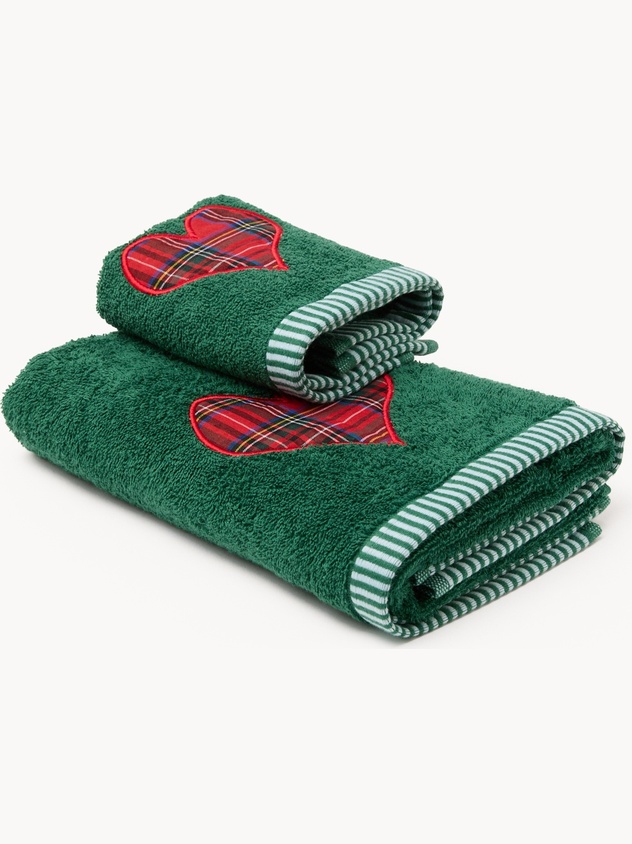 Set of 2 terry towels with tartan heart design