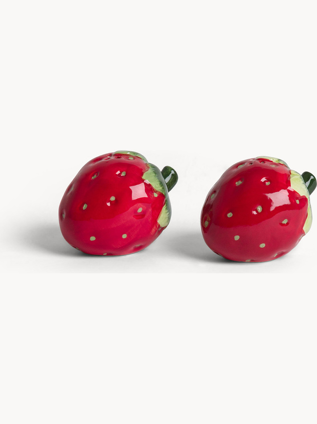 Strawberry ceramic salt and pepper set