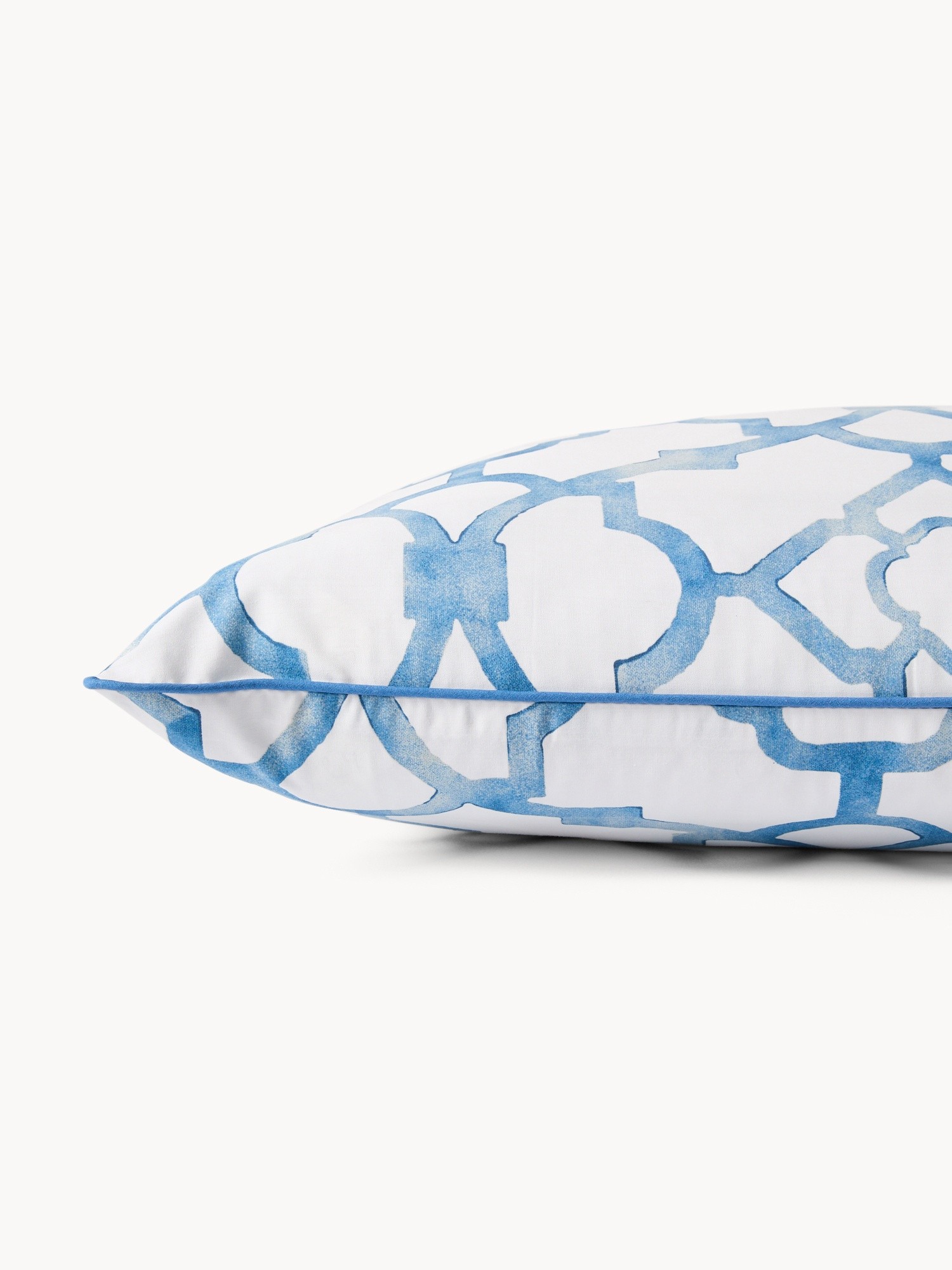Cotton percale pillowcase with a geometric pattern, White / Blue, large image number 0